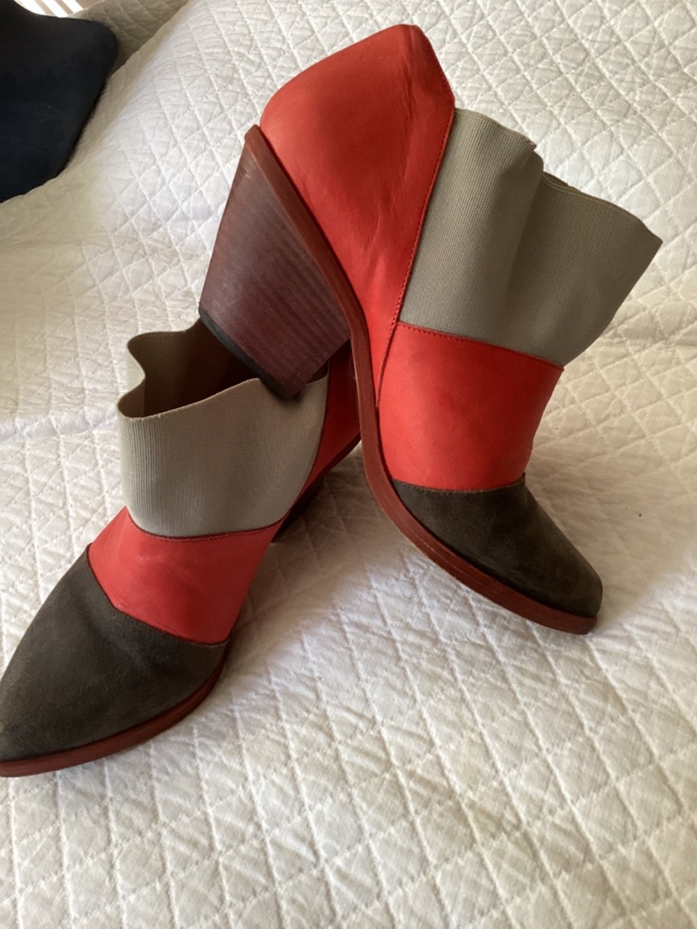 VPL by LD Tuttle Leather Ankle Block Heel Booties🖤 37.5 - Picture 2 of 5